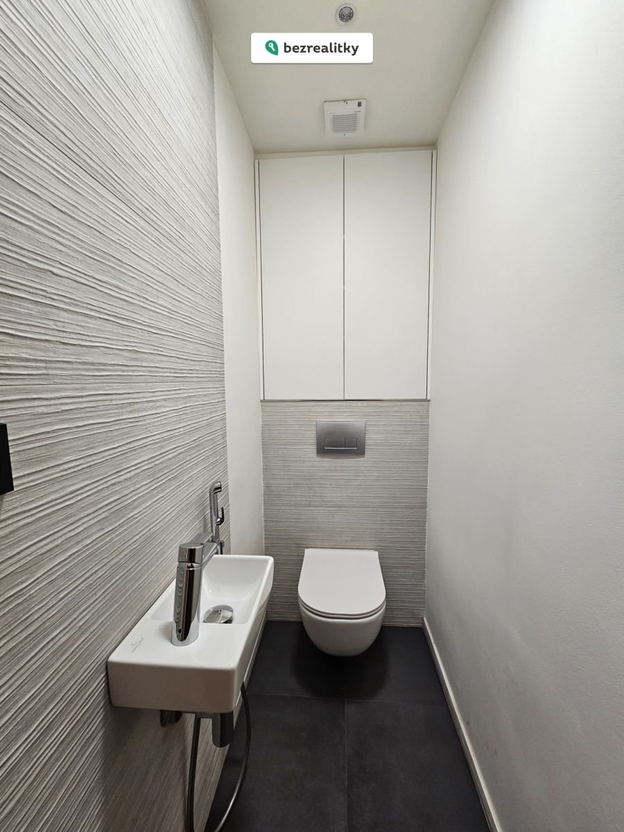 1772904989-fwacqfxsze-d06d1ea5-c55f-48f4-bb39-0aae