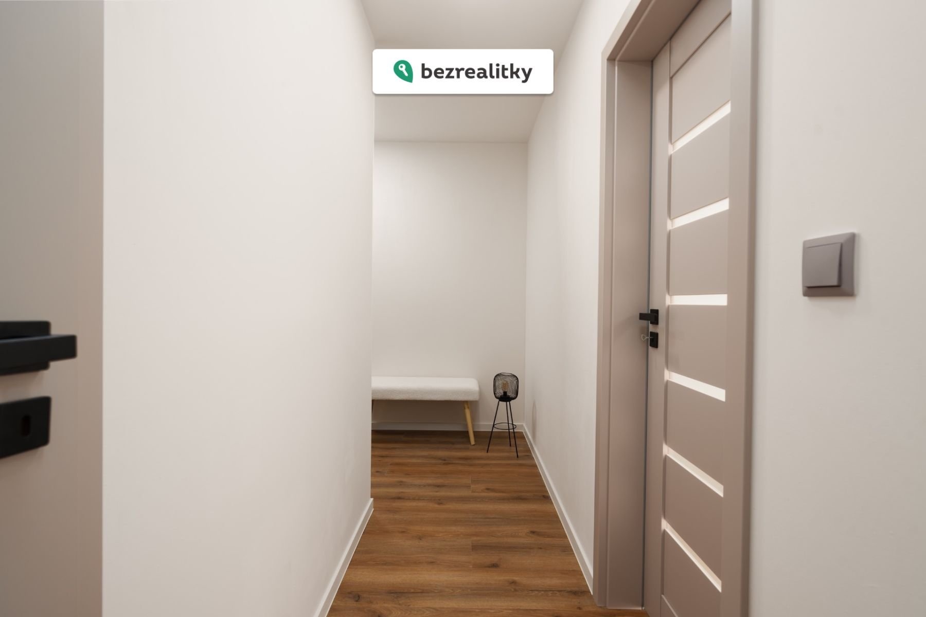 1774034118-qpjpcgncqg-janosikova-2811-of-15-29