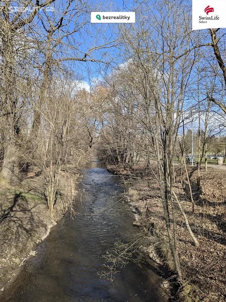 1775250901-nkcliadjjq-4d18