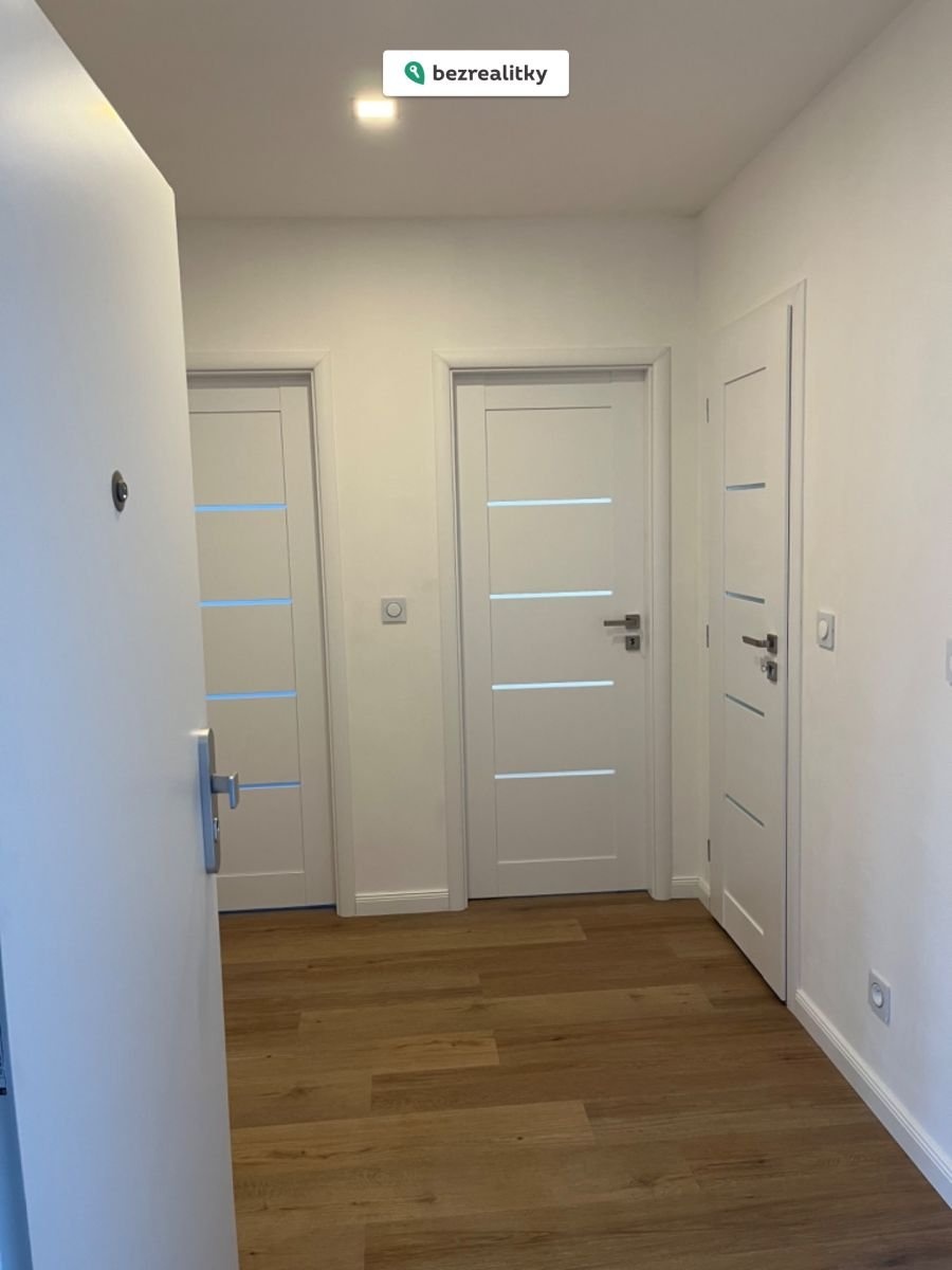 1773436433-wzasbxyelf-img-5277