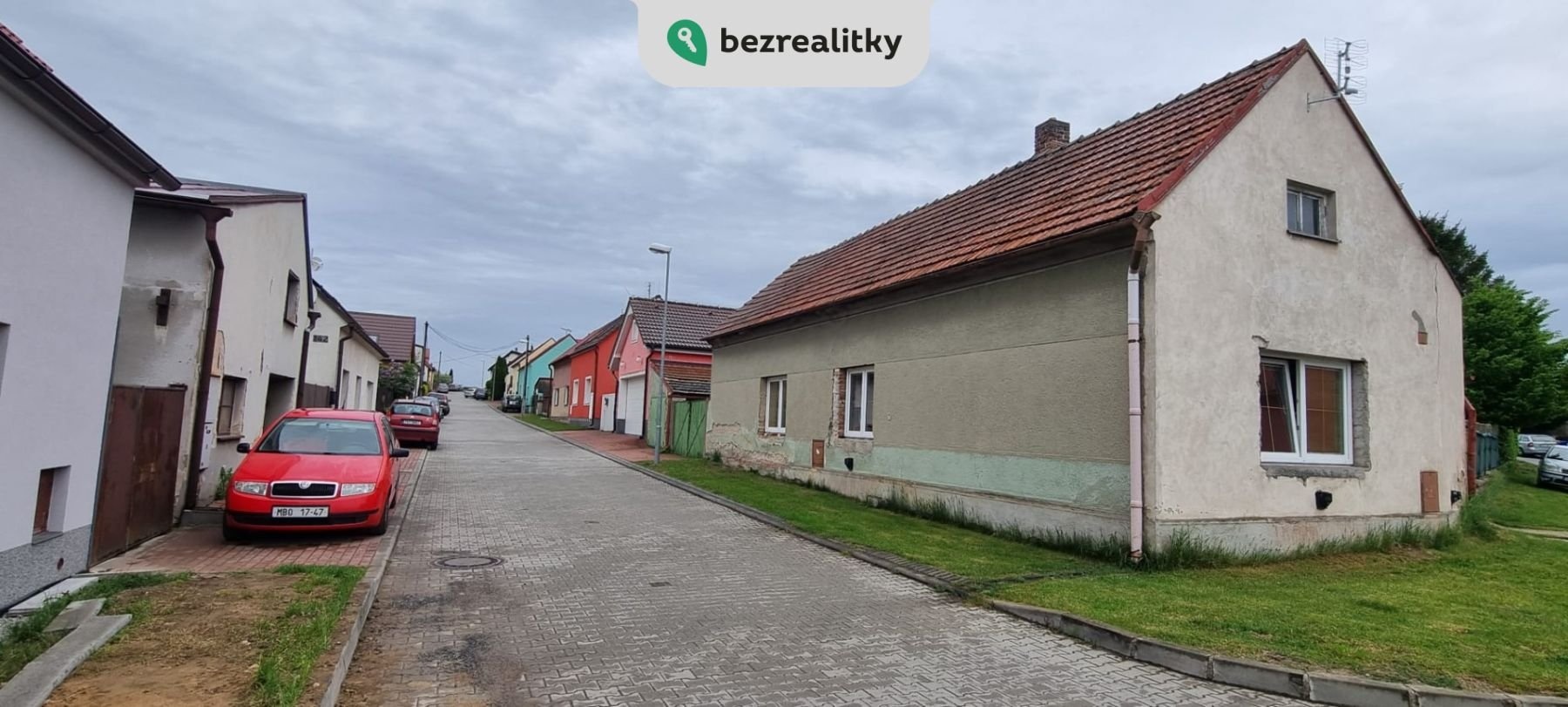 1747559218-jdprbfvxkq-corner-street