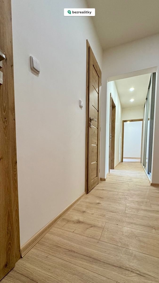 1774087273-tgxcjihuev-img-9844