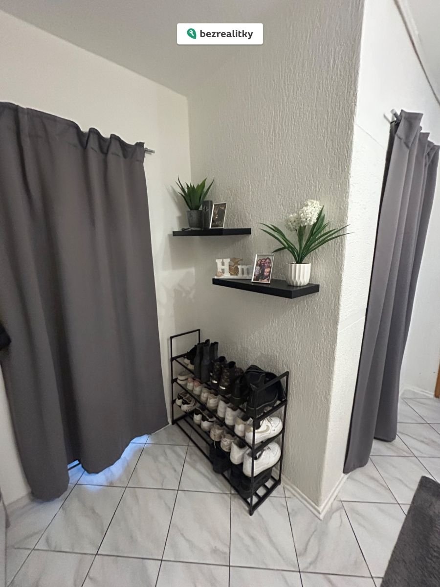 1774166155-yxsfajvtyc-img-8927