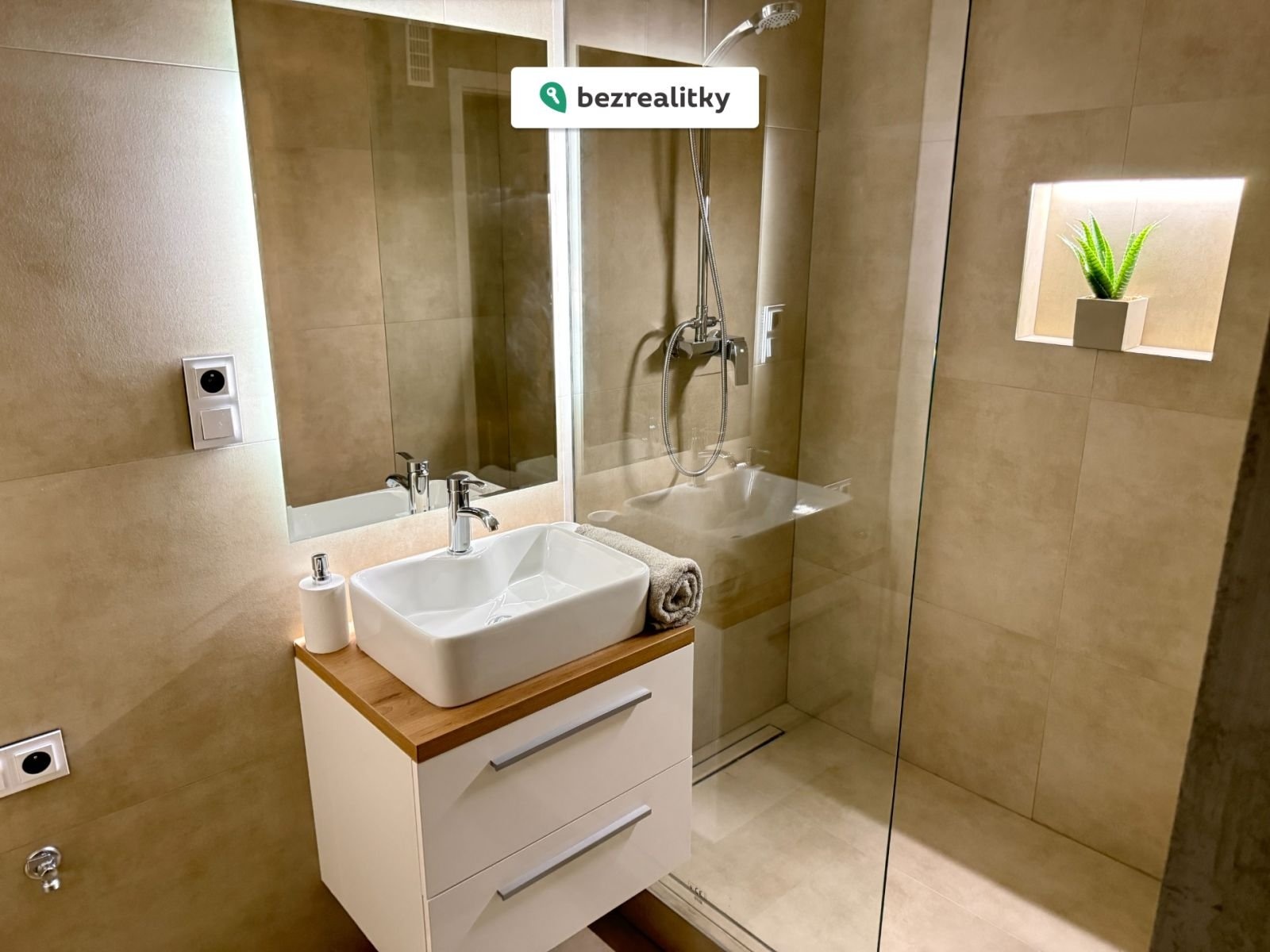 1769193882-cwsfbtmygh-img-5043