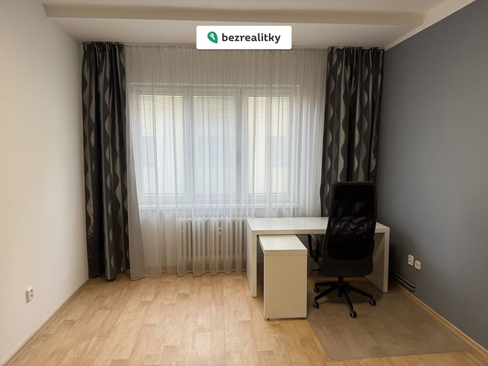 1763611542-eqcupnsevr-img-8054