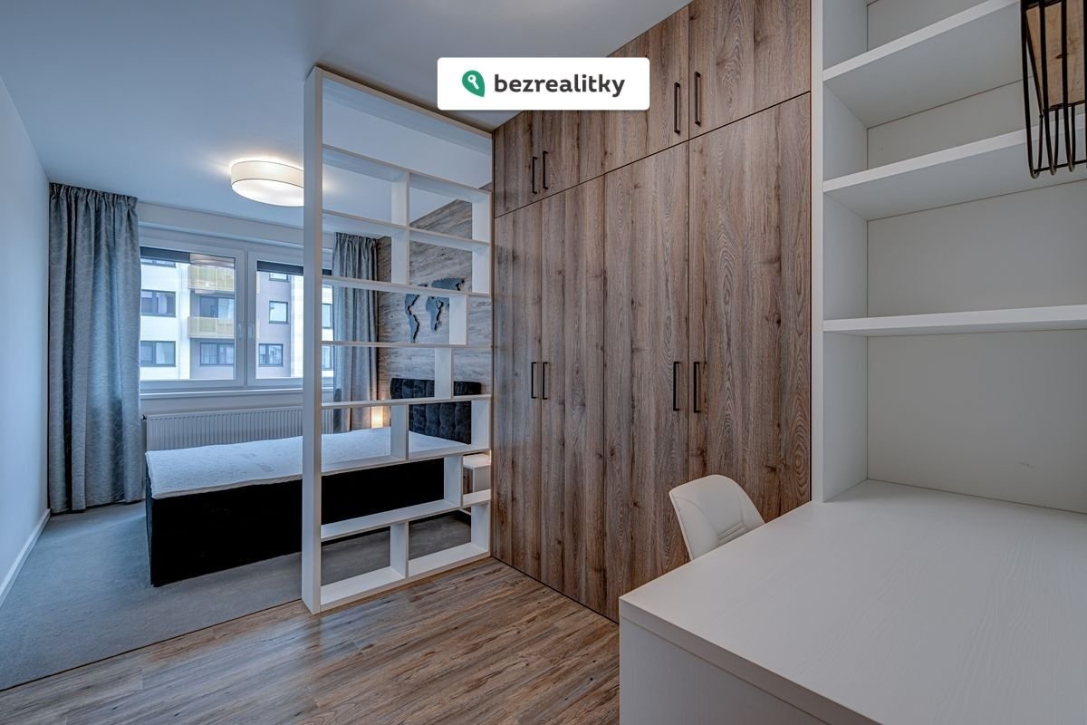 1761501123-kelvhystva-aa59