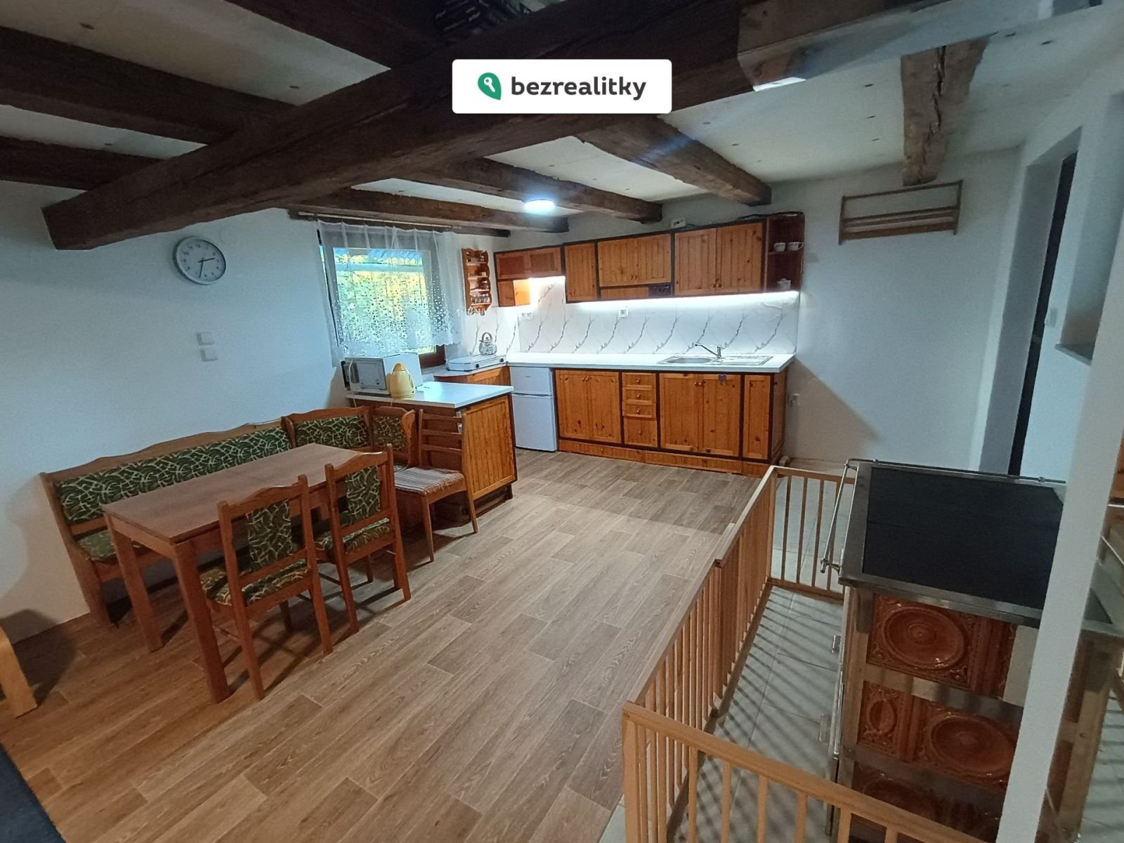 1764244381-ajyqfzfkjt-1000004157