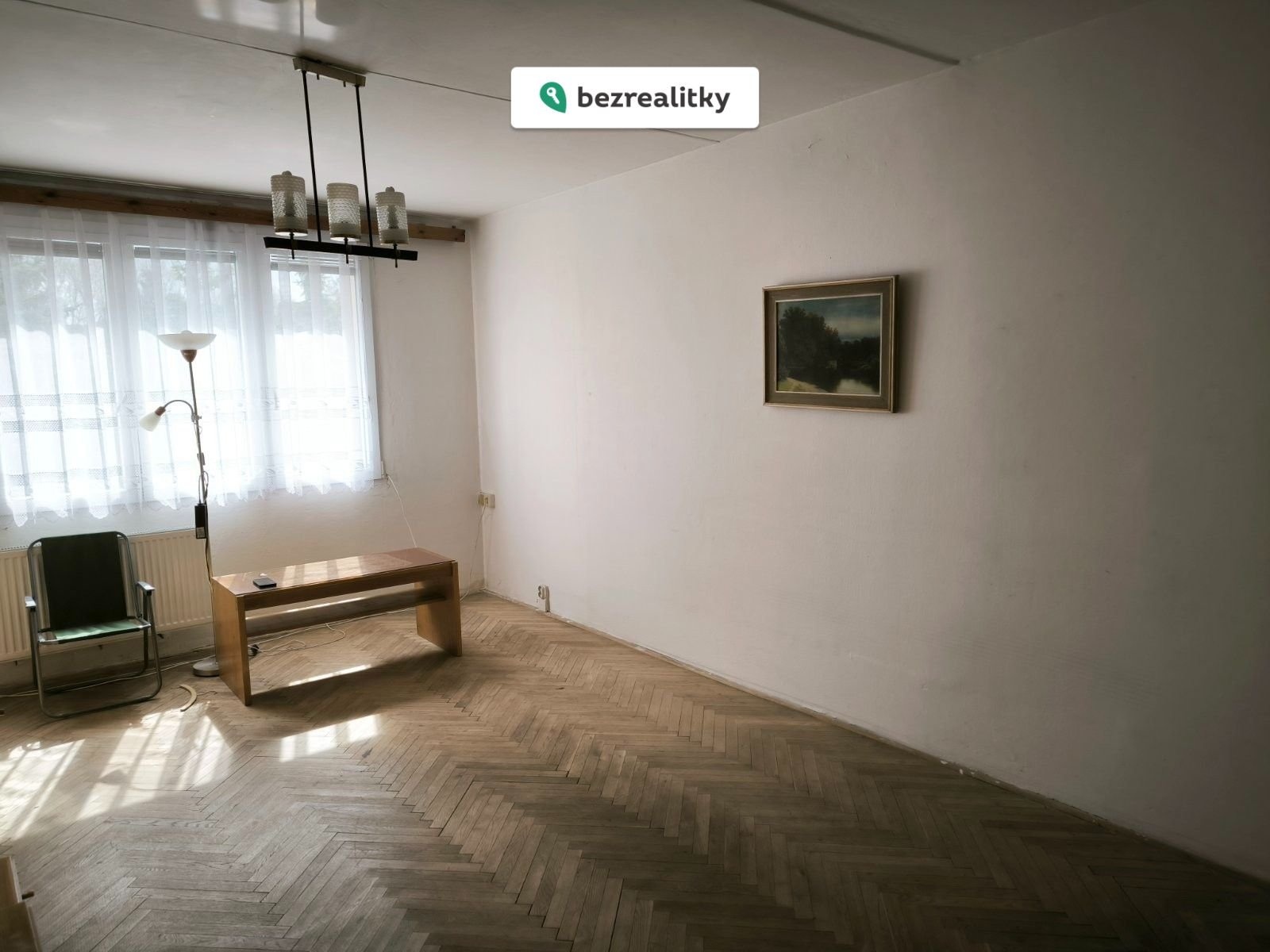 1774789728-zbhoeqwxei-1000033037