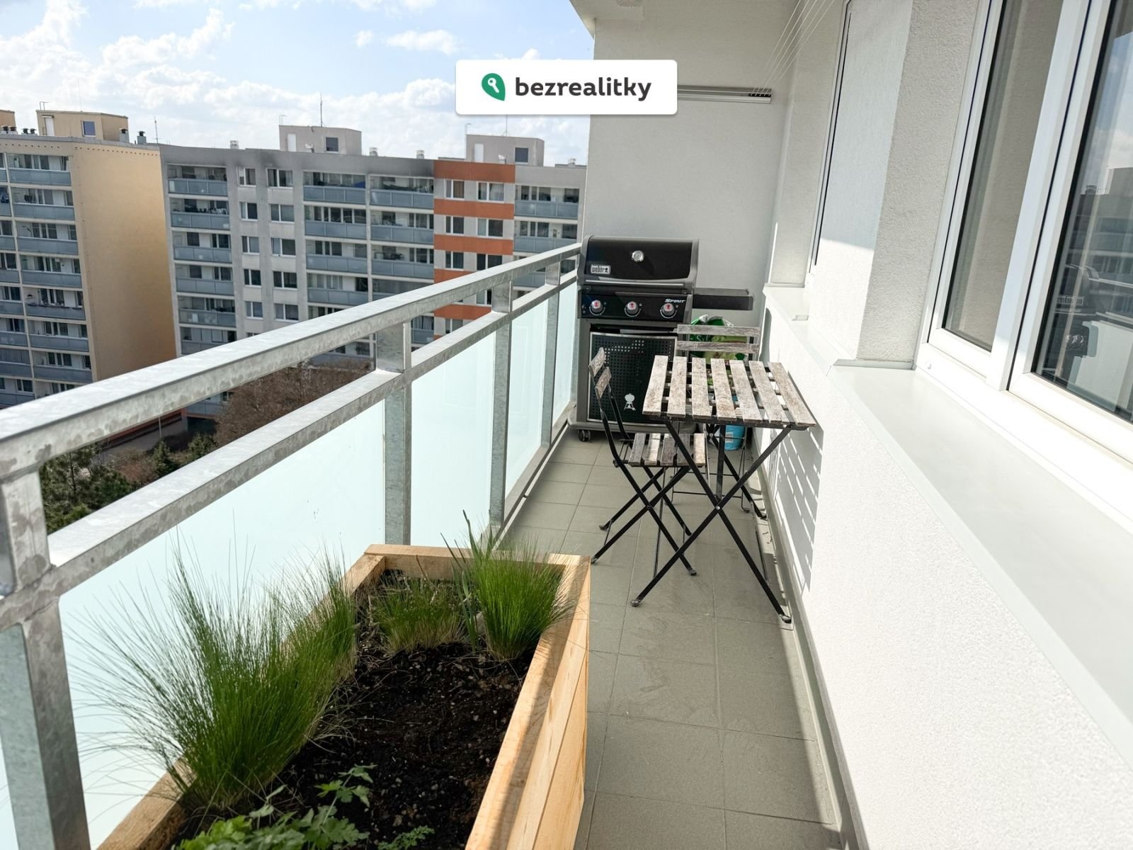 1774441779-qfcjzebxdn-img-7240