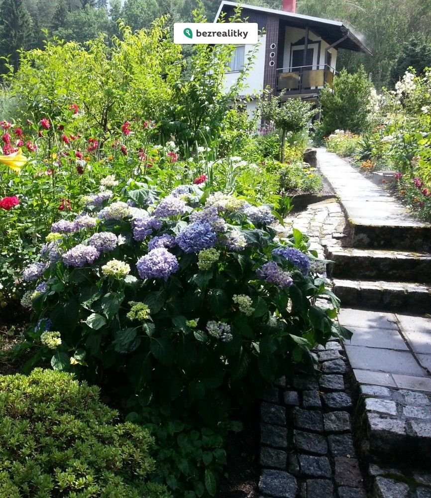 1775842054-ybhxzaprcz-20130804-135730-2