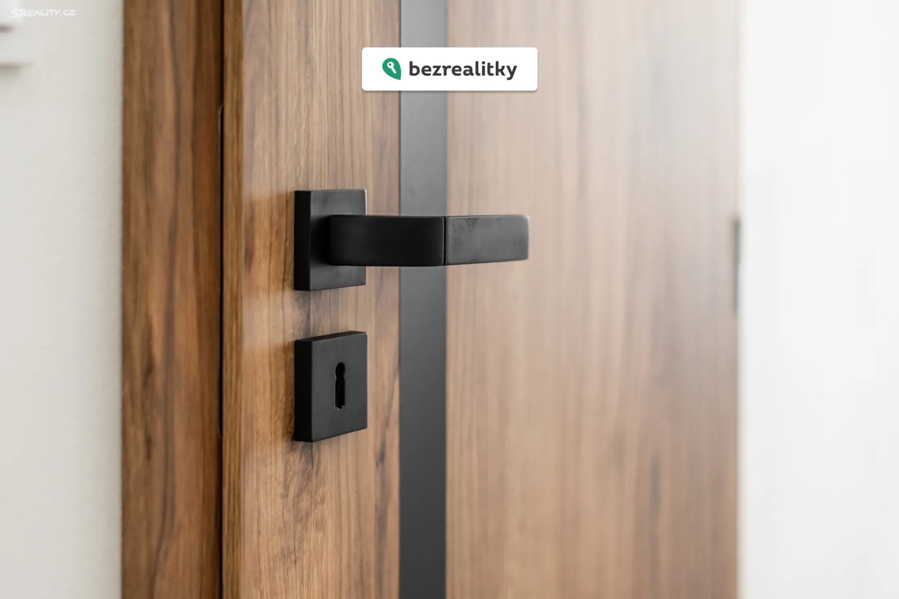 1764085153-eyqxbfgysv-1c2f