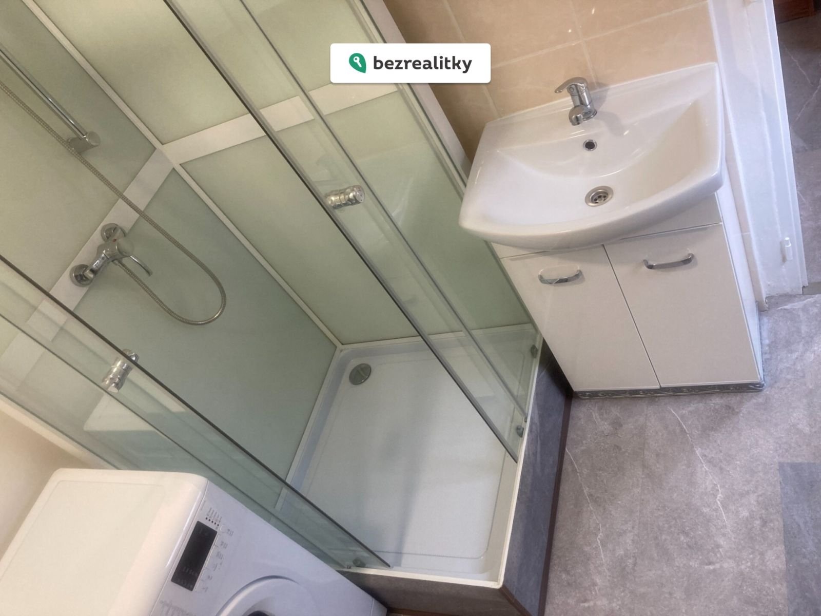 1769679727-1765298815-fcutuwevyb-20