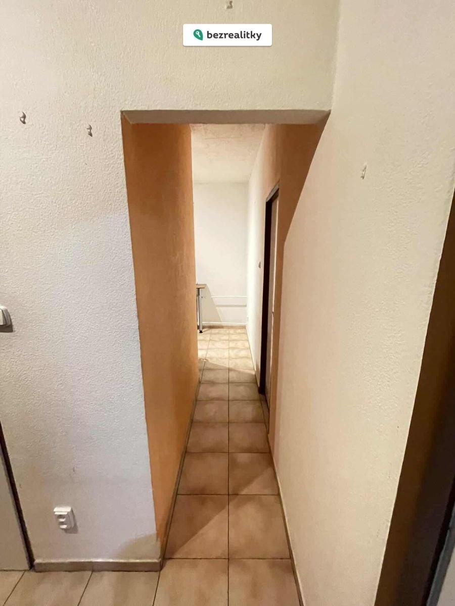 1764270262-sxkfcajrlg-589732969-1556884512133798-6