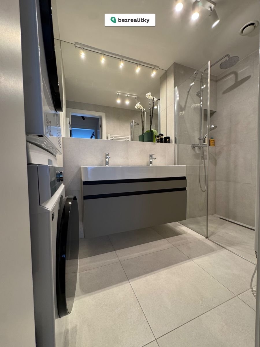 1772792790-jrlmvlvmte-img-6578