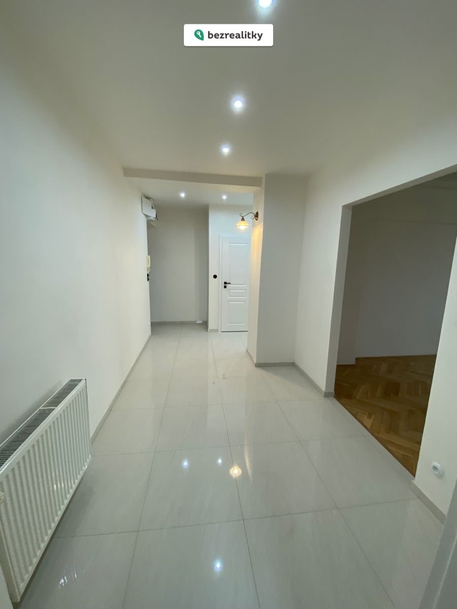 1763542986-nciahiwkew-img-8279