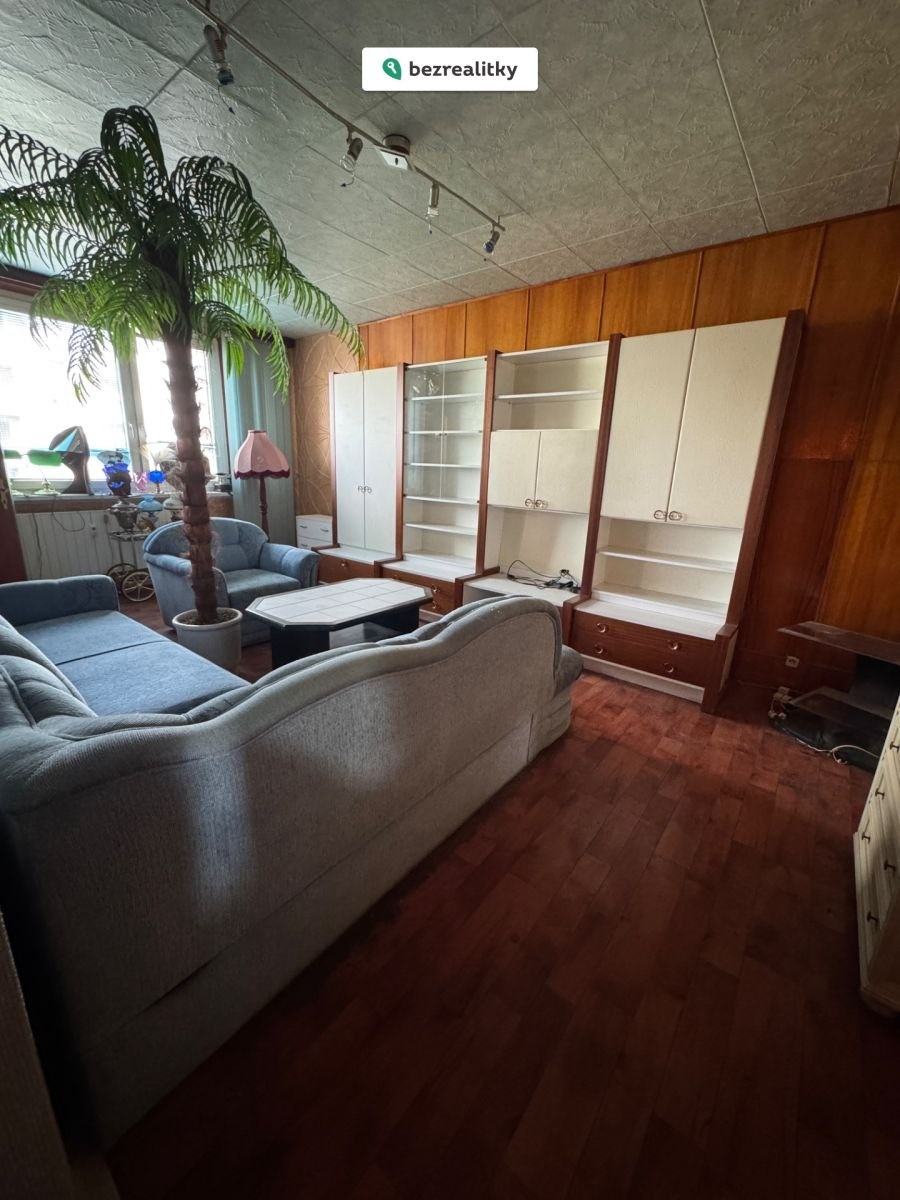 1774709462-pcsvetqdvw-img-3992