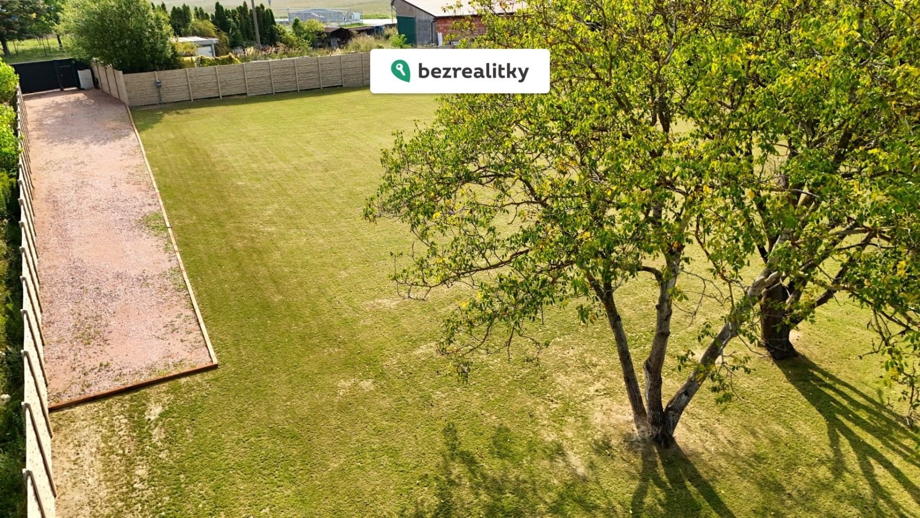 1770713740-dqcuuqxiau-5-1-pohled-na-p-c5-99-c3-adj