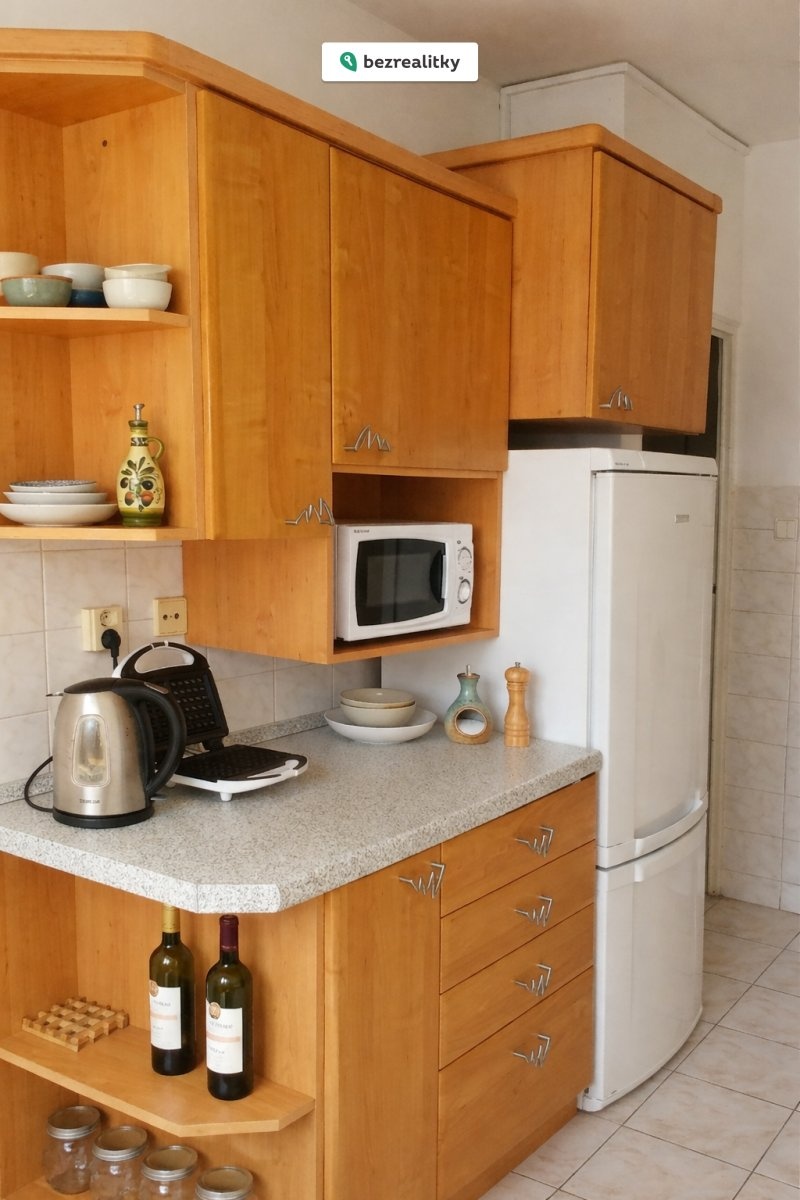 1774290165-nfgkyzygxc-kuchyne1