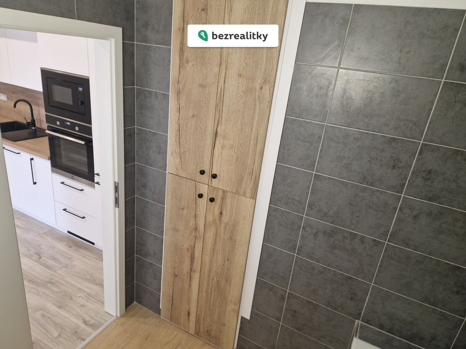 1770715654-epvbgyaout-20260201-110551