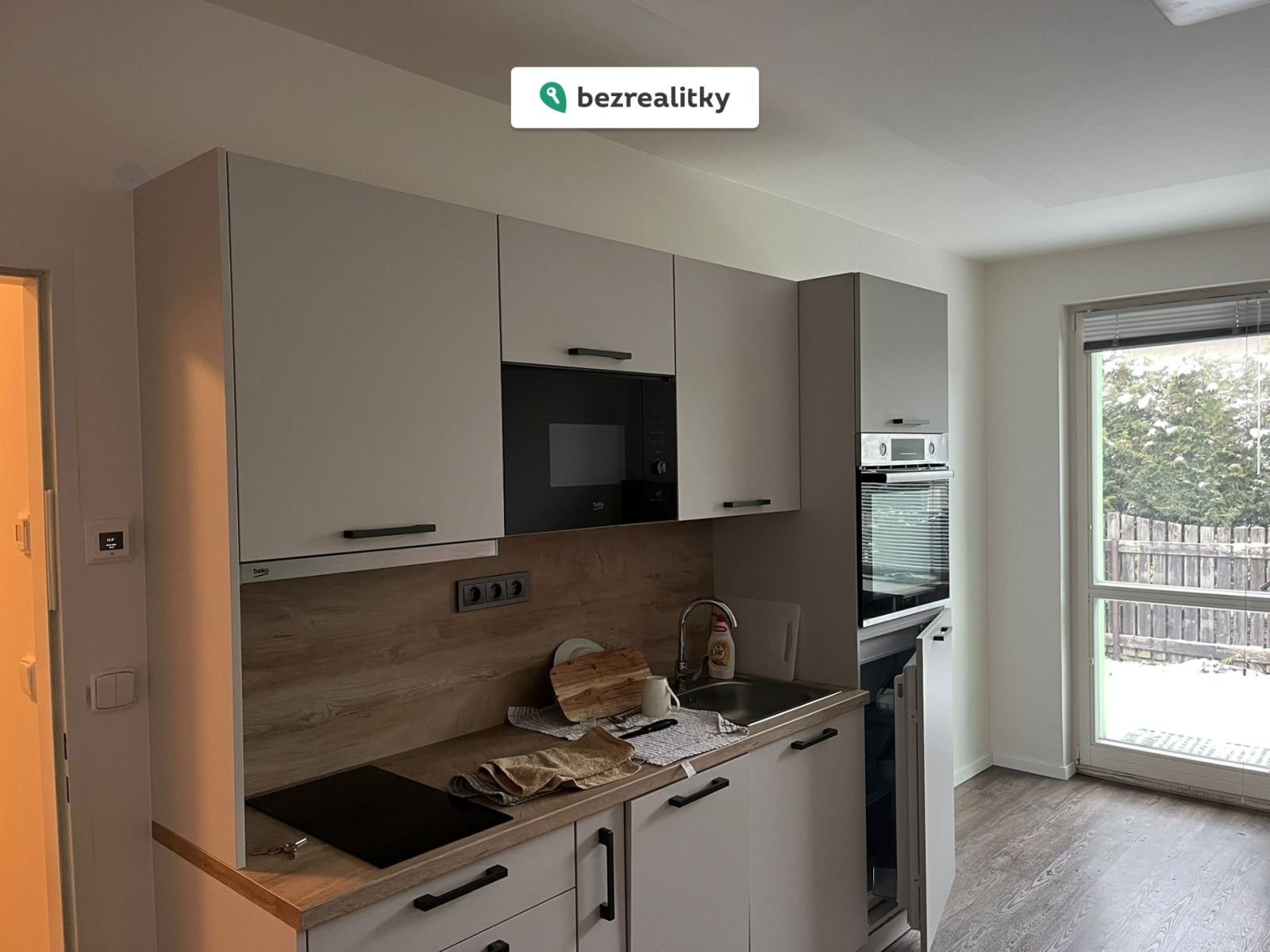 1772711936-mpzkpujvjr-0a70c0a7-ca20-49dc-a4ed-f889855c53cc