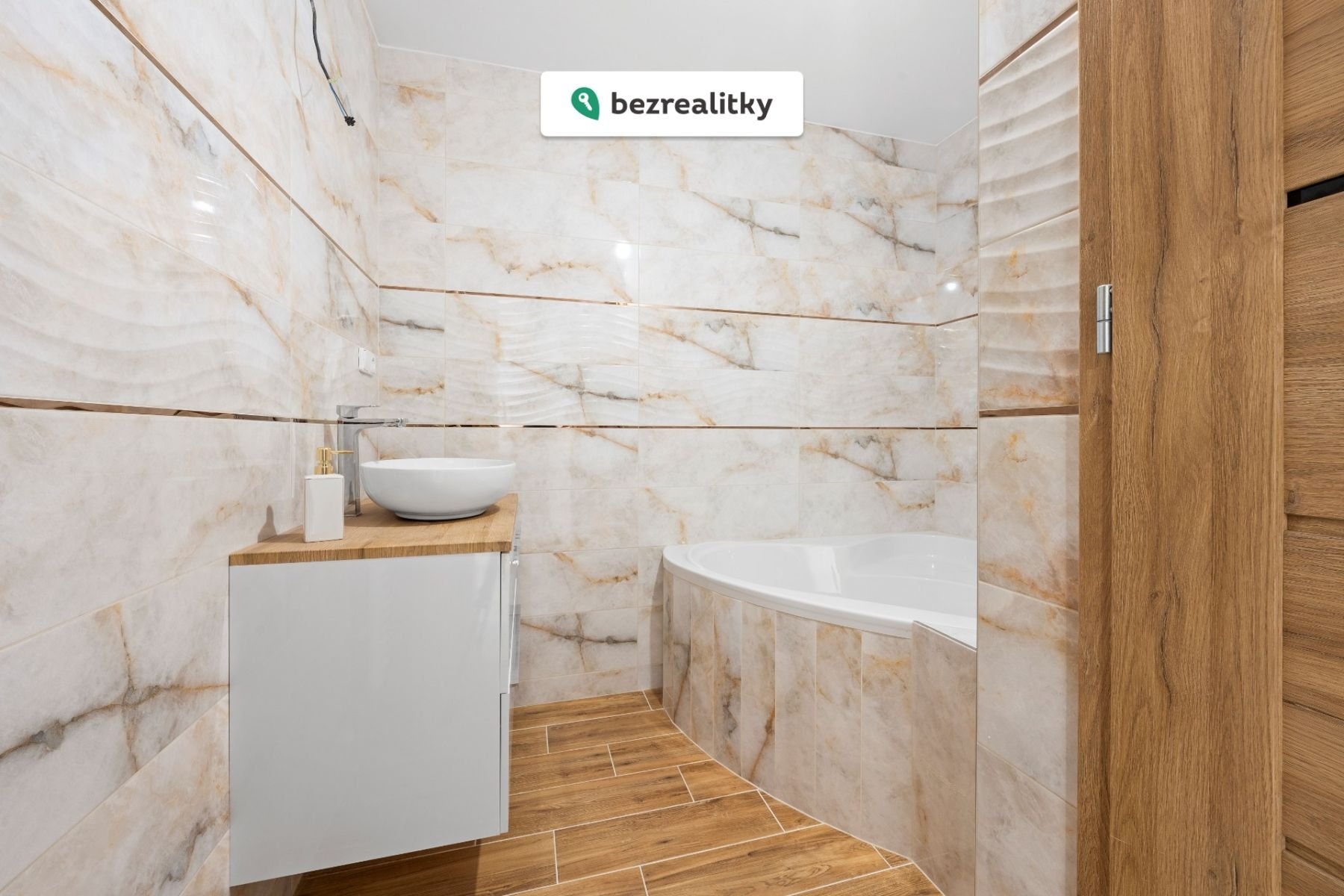 1762622499-cueyvdaniw-dsc02936