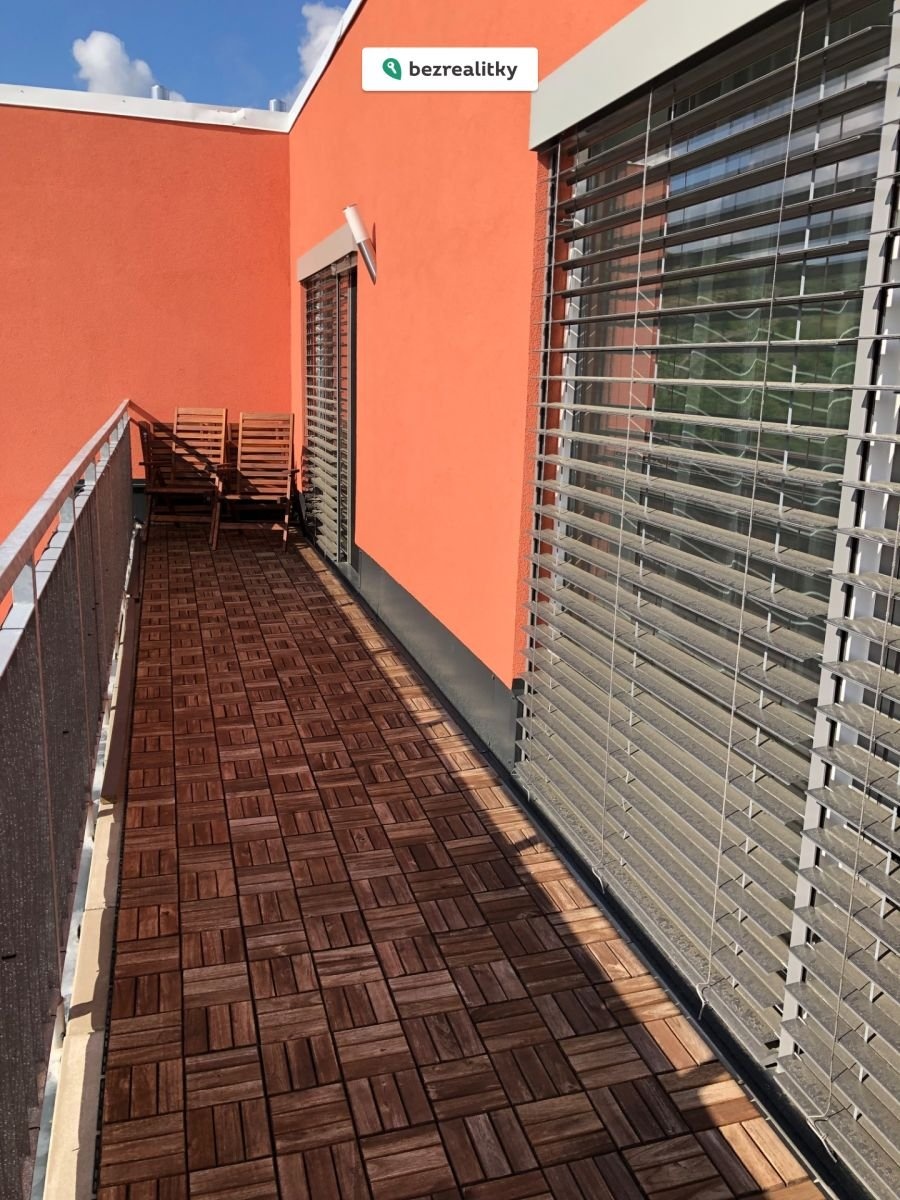 1774811898-brqamsjvlu-img-5044