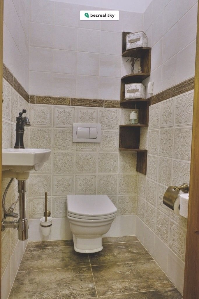 1764277313-geljnnktzp-wc-hdr