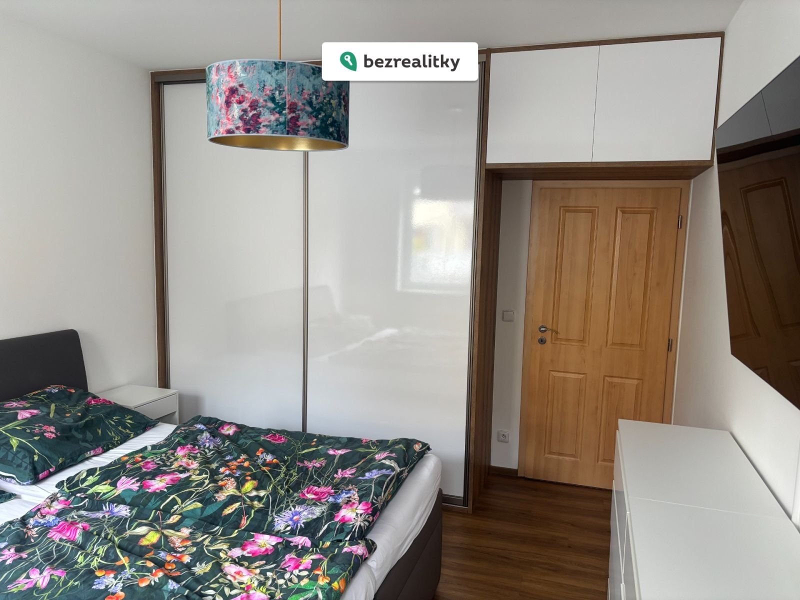 1776180409-guzoarllxf-img-4652