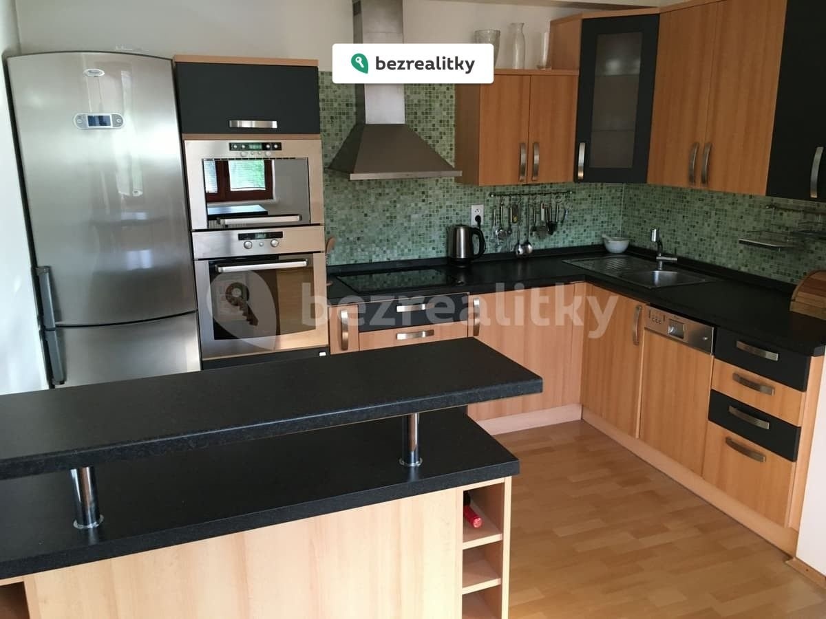 1762687800-yqsqmcqunk-1000006784