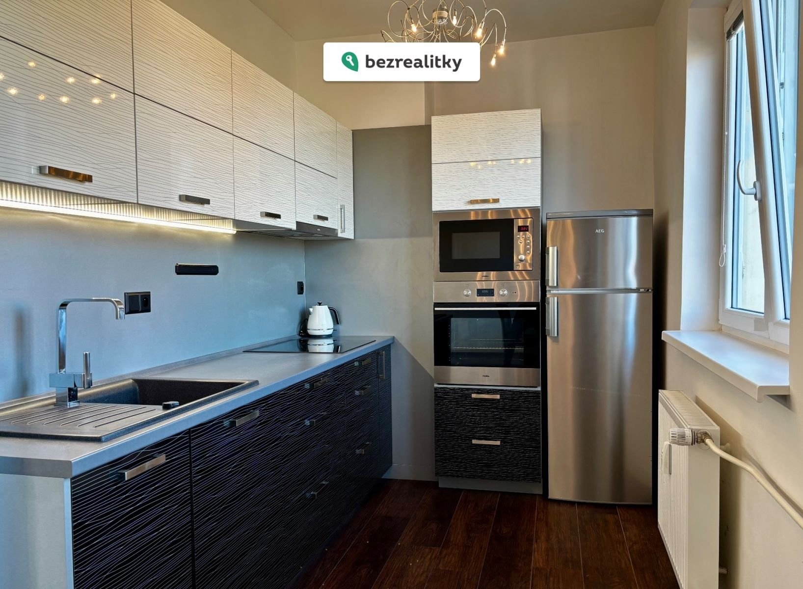 1763550899-rqmoumxcvo-img-4972