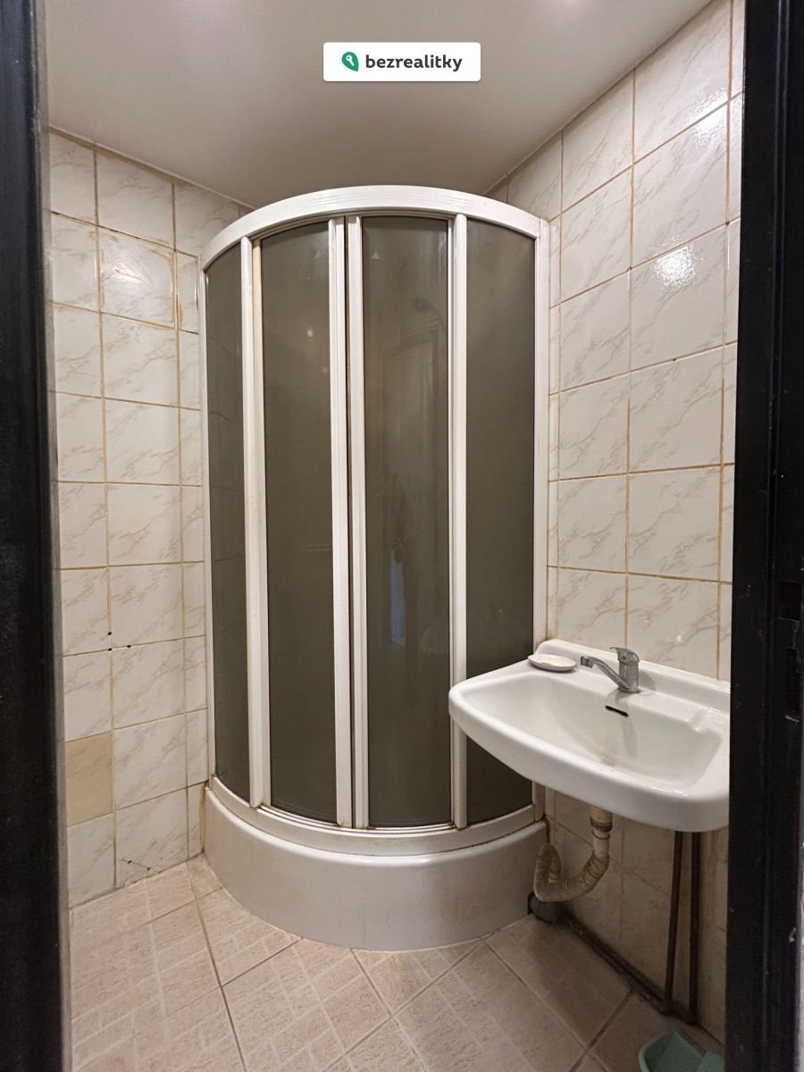 1761594424-qcoceazqqj-img-0104