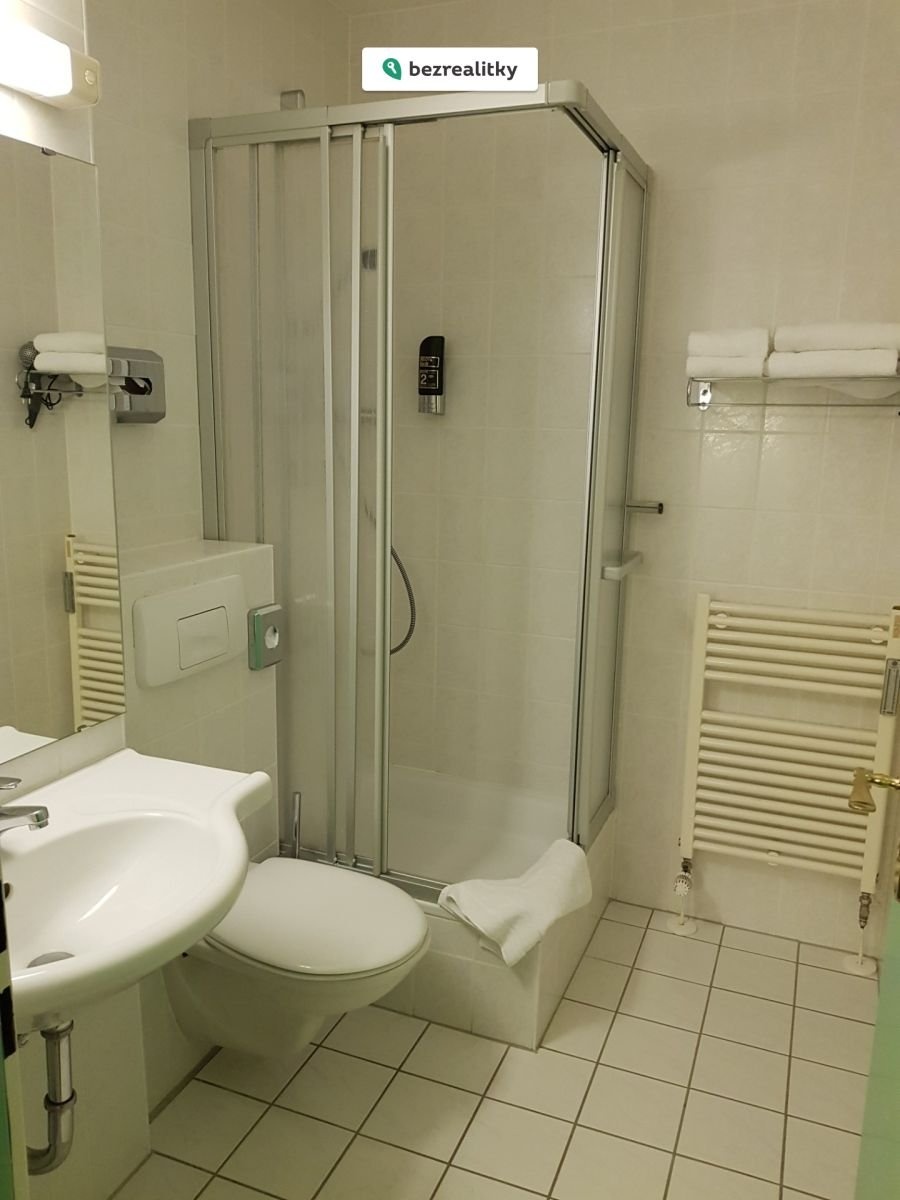 1773072976-xfacyabvze-7