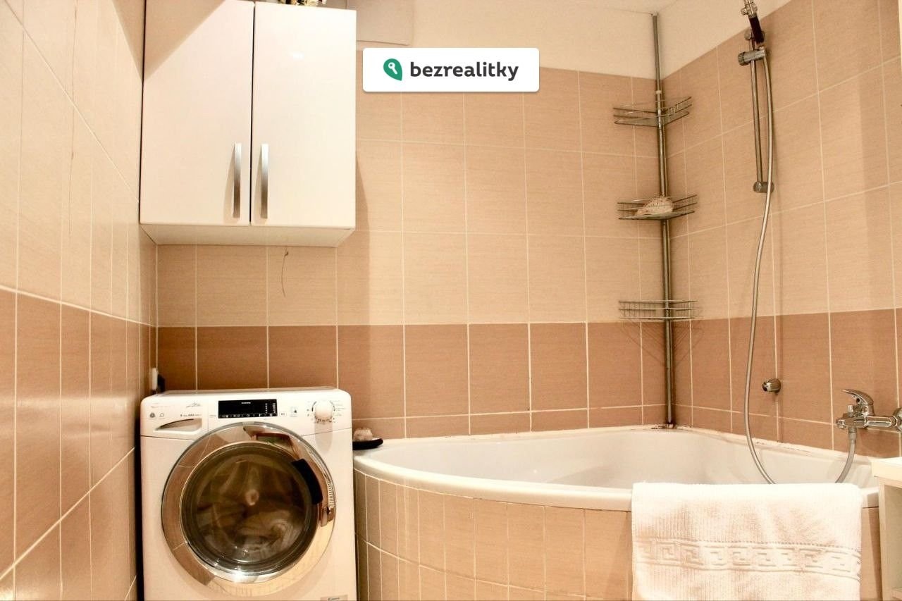 1763826615-dpwwqenhwa-img-20241030-160529-458