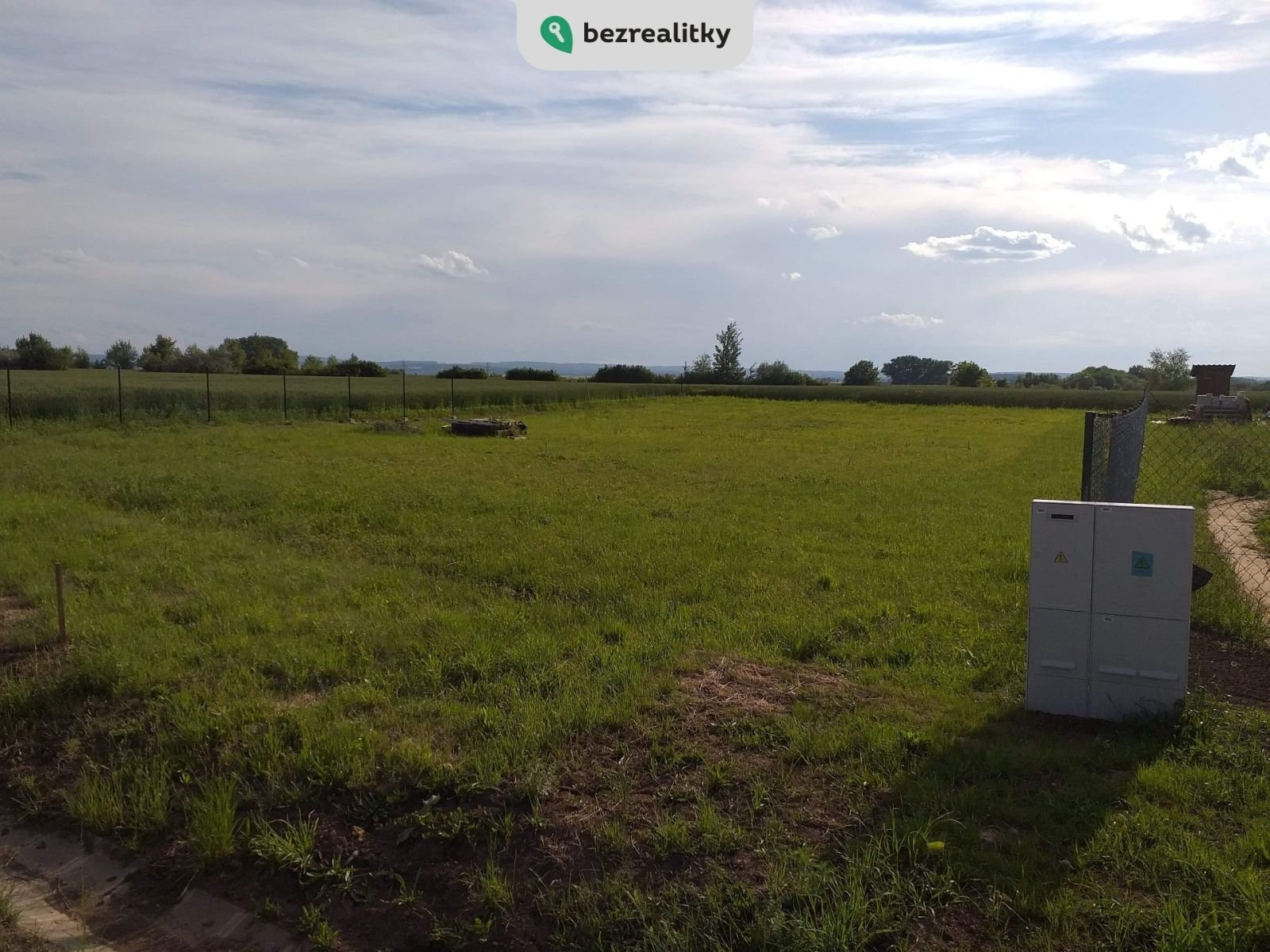 1748589211-jcjqlgmdxu-foto-pozemku-mikulovice-3
