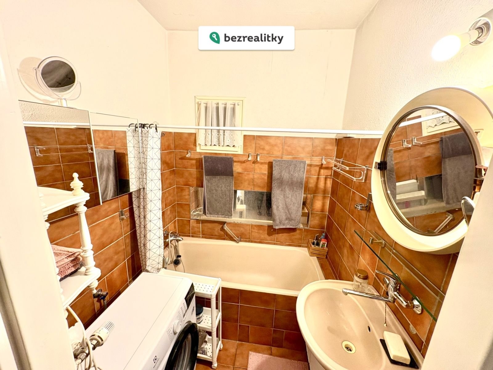 1772482607-wpyndvhlzs-img-2075