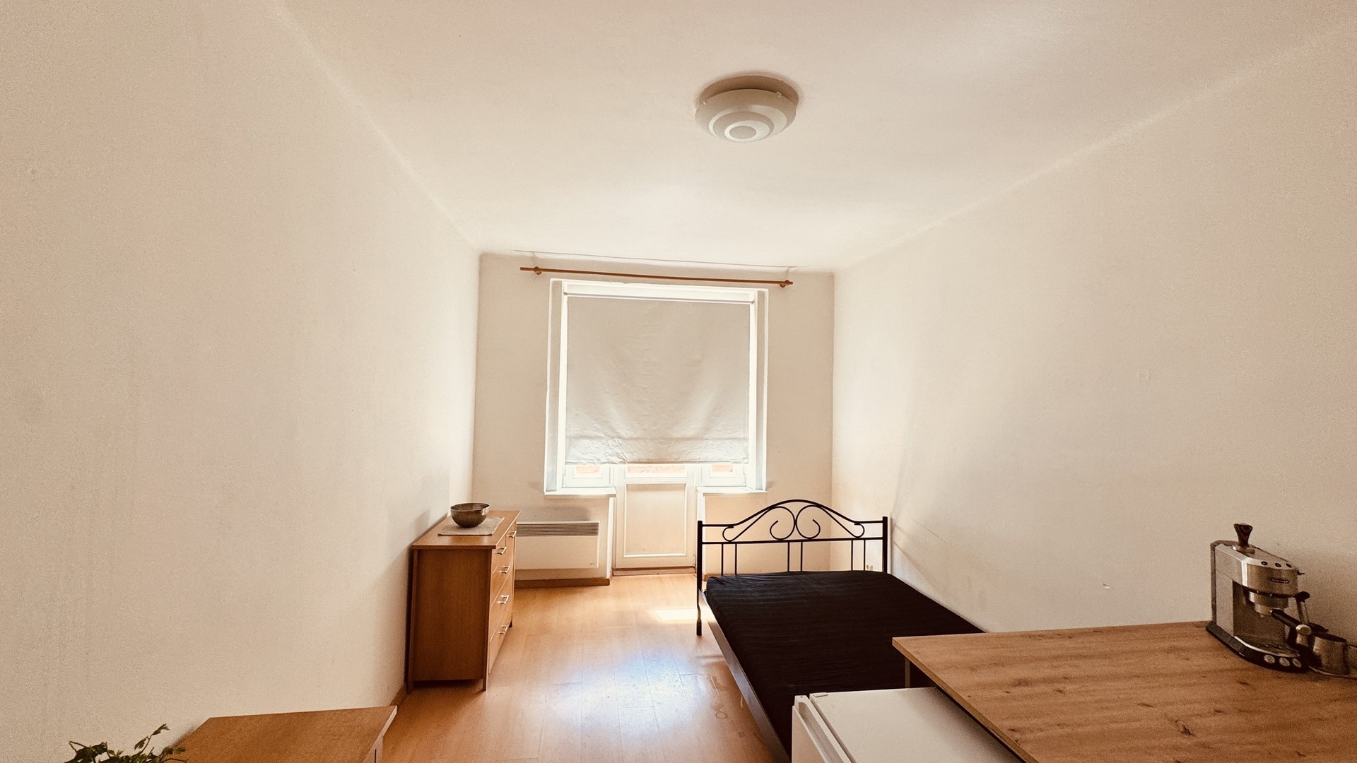 F9A42B9D-208F-4D38-84FA-490AD3260D70_1_201_a