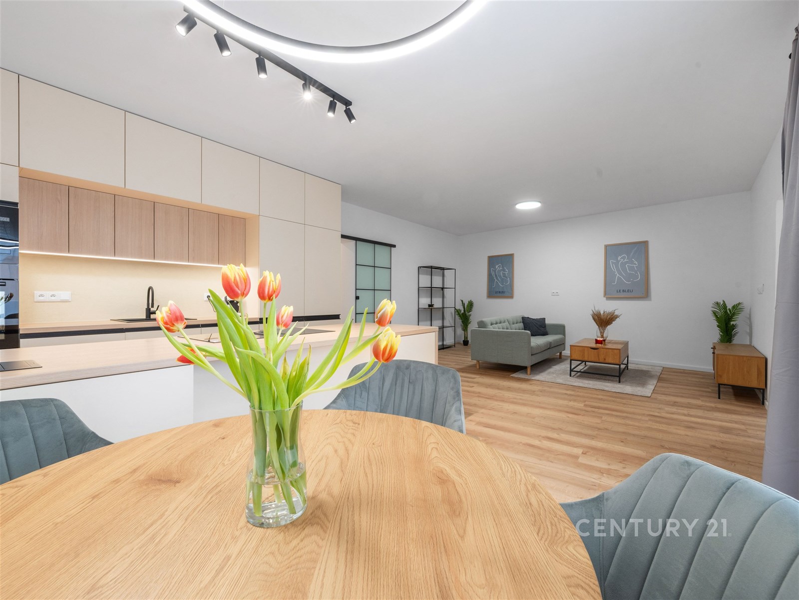 Maja, 135 m², krunt 212 m²