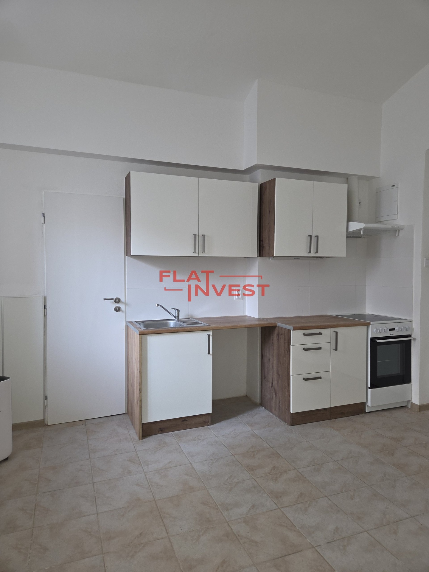 Obytná místnost s kuchyňským koutem 5