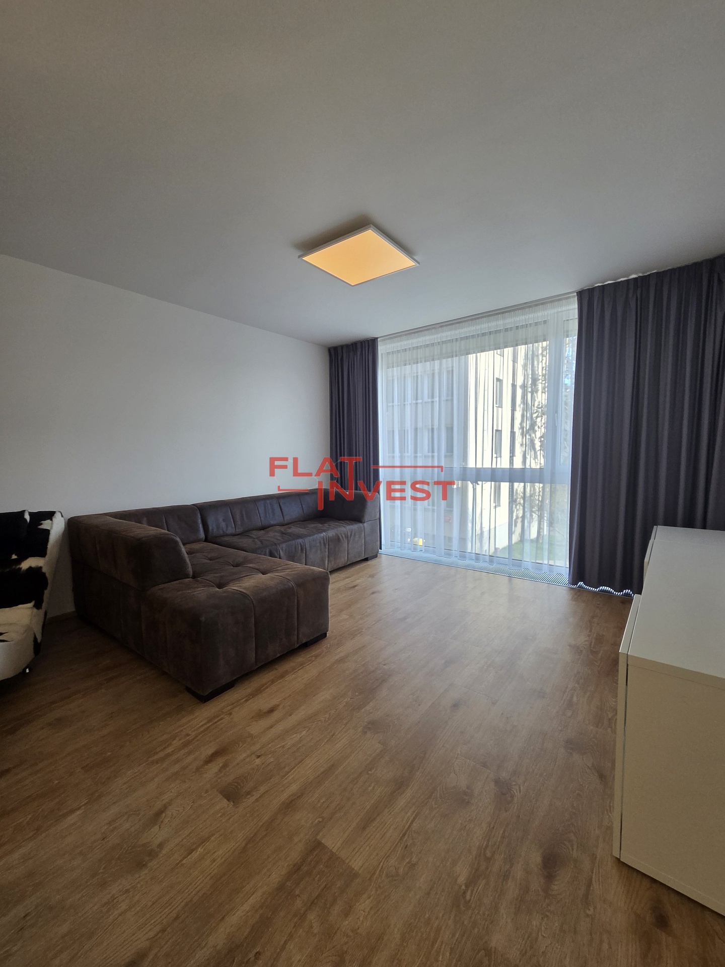 Obývací pokoj s kuchyňským koutem 3