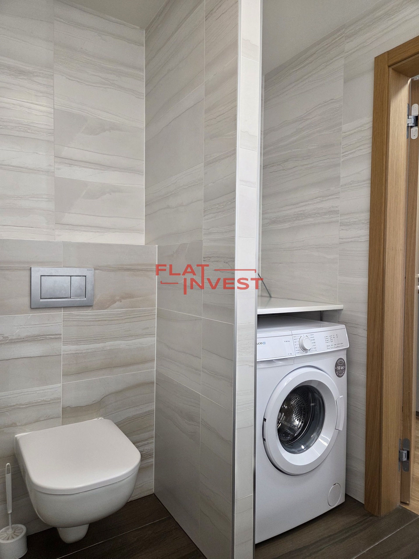 Koupelna 4 (toaleta a pračka)