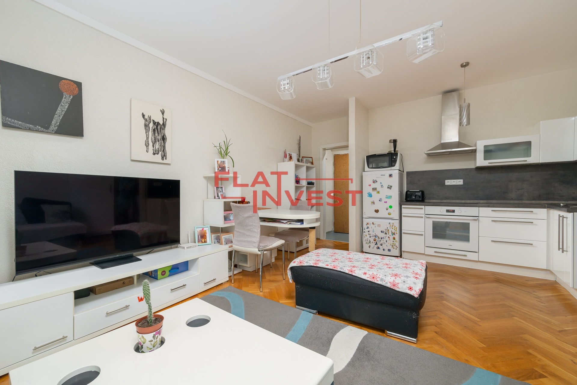 2026-04-03-10-11-56-CZ8_7371