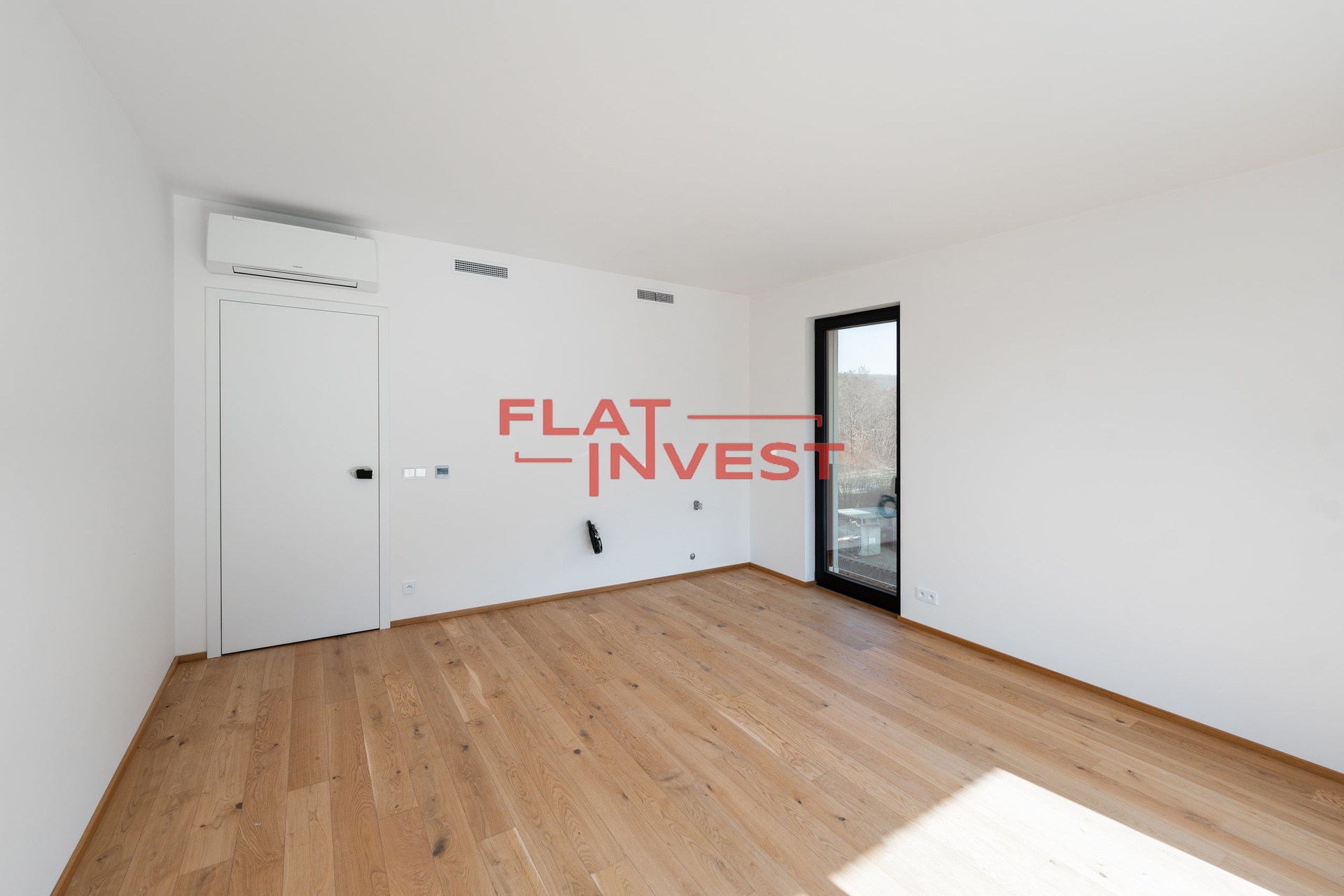 Obývací pokoj s kuchyňským koutem 2