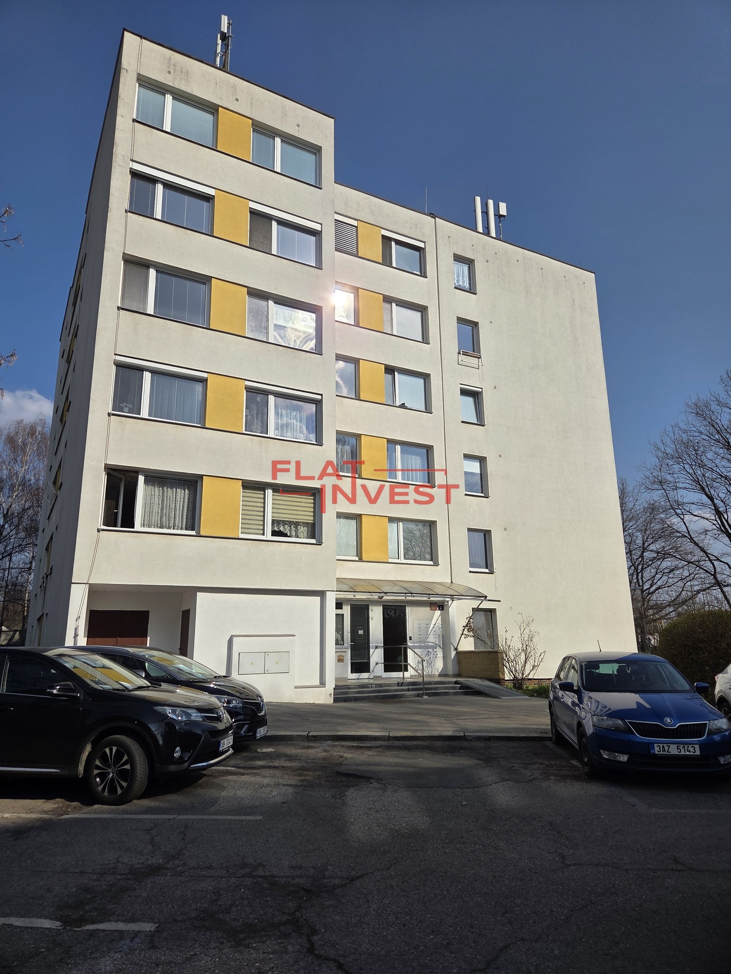 Pohled na bytový dům