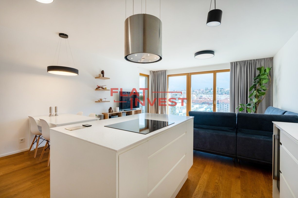 Kuchyňský kout s ostrůvkem 3