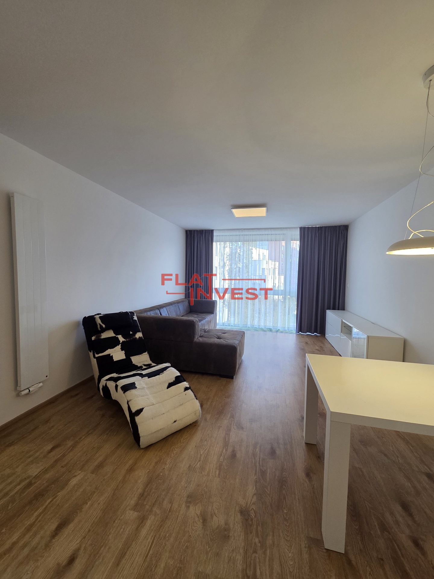 Obývací pokoj s kuchyňským koutem 2