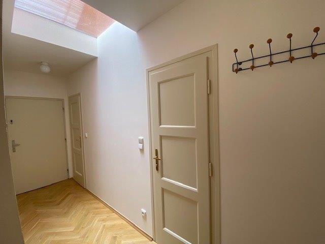 pr?edsi?n?, vy?chod, vchod WC a koupelna