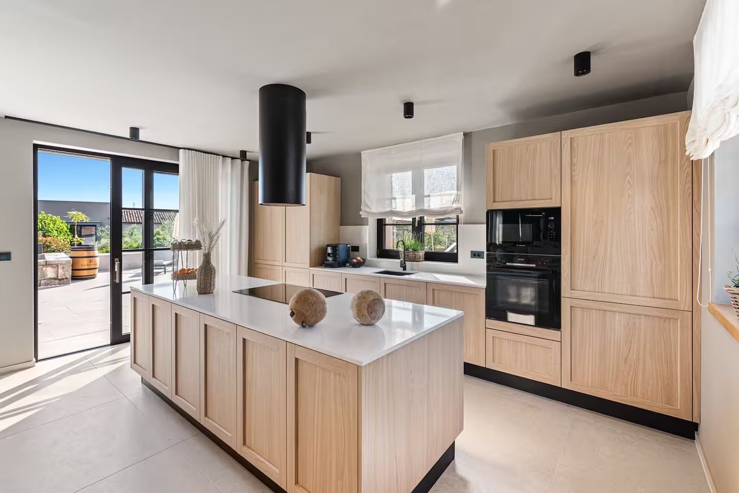 1560a500-874c-4e32-8074-13d3996171a7