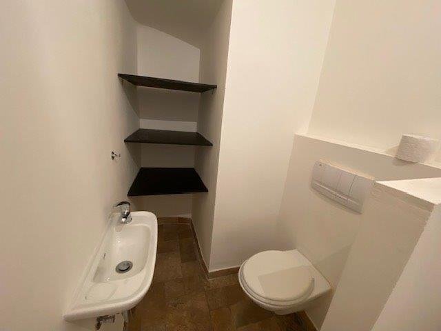 WC (2)