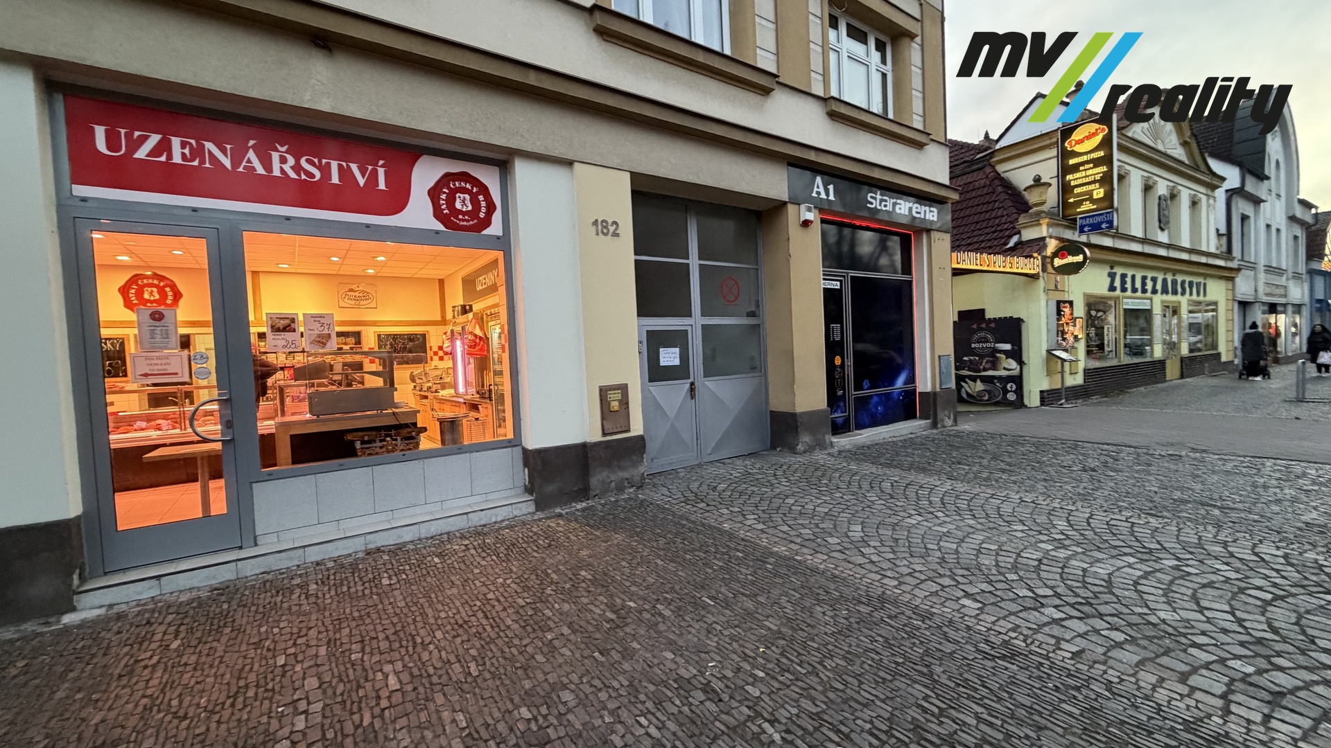 764BD7C9-0D3B-428E-AF31-142205F864E4_1_201_a