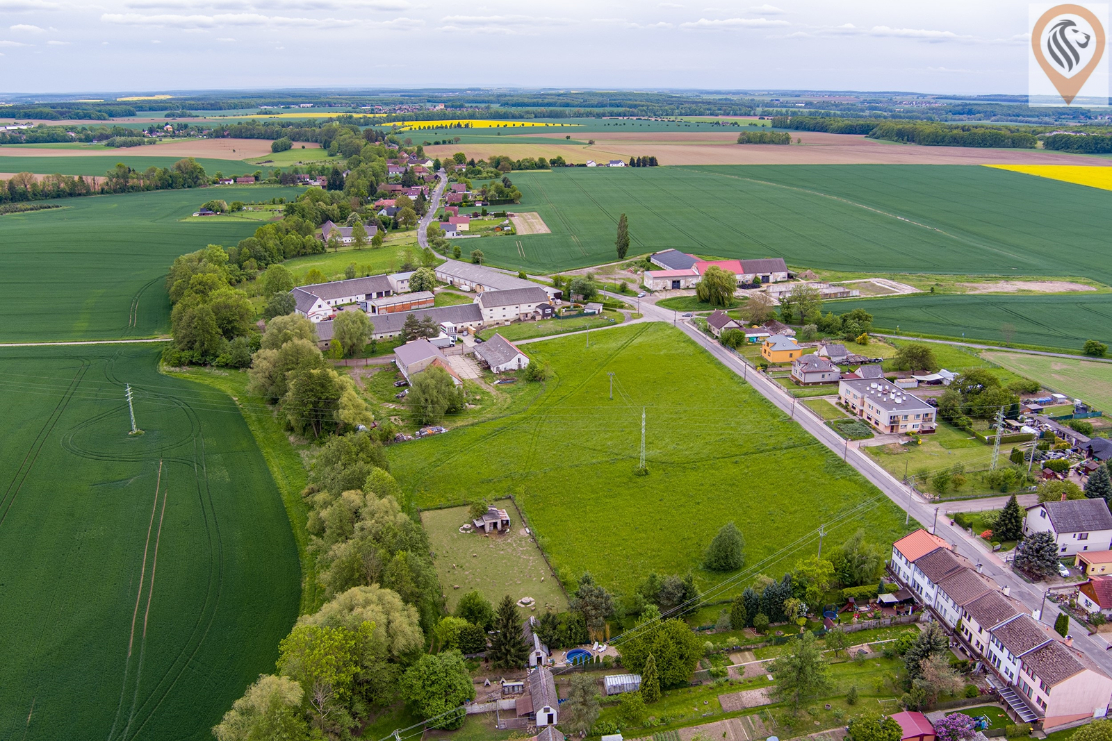 POZEMEK